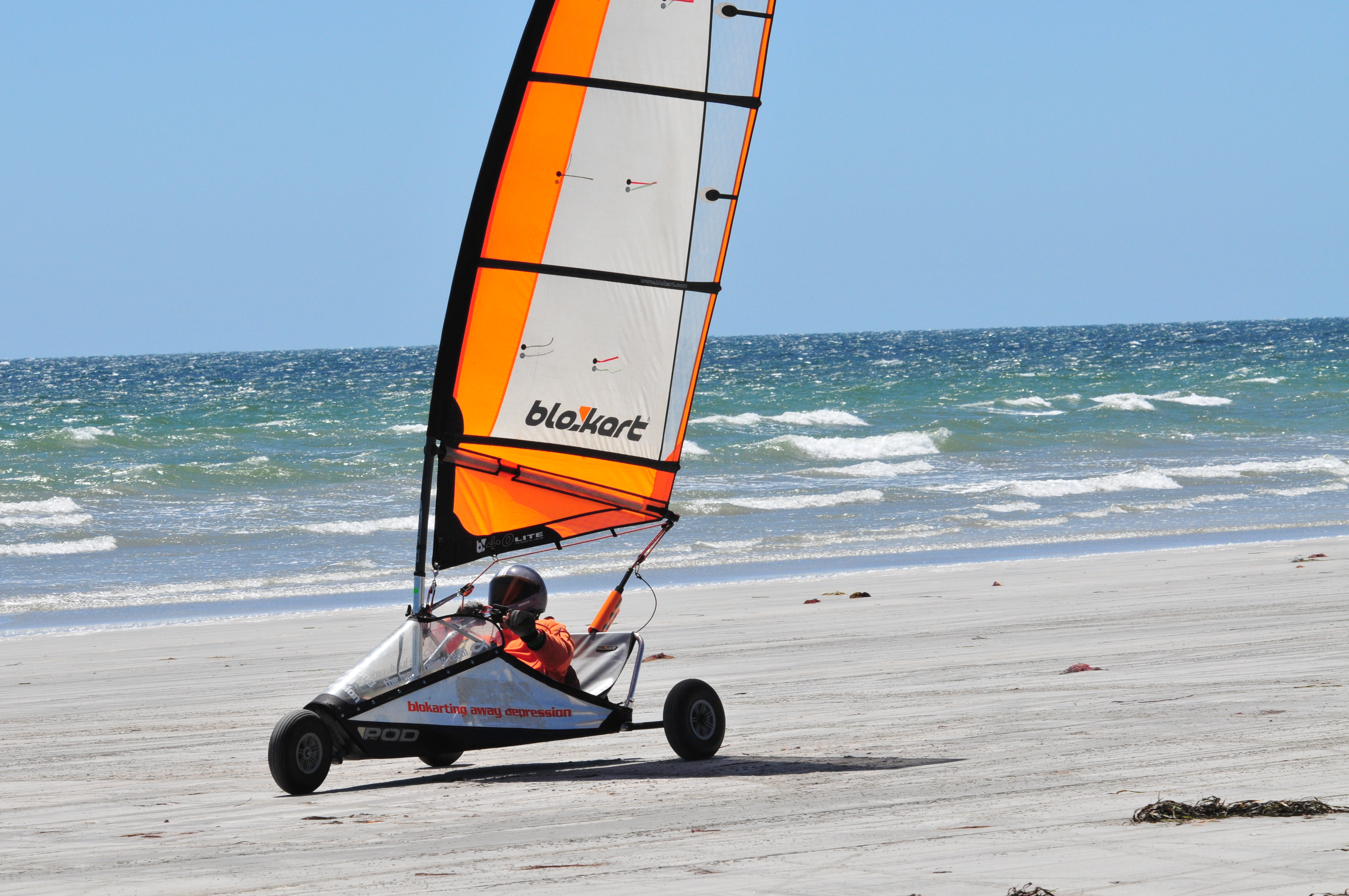 Blokarts hit big speeds on the beach for Australian Open