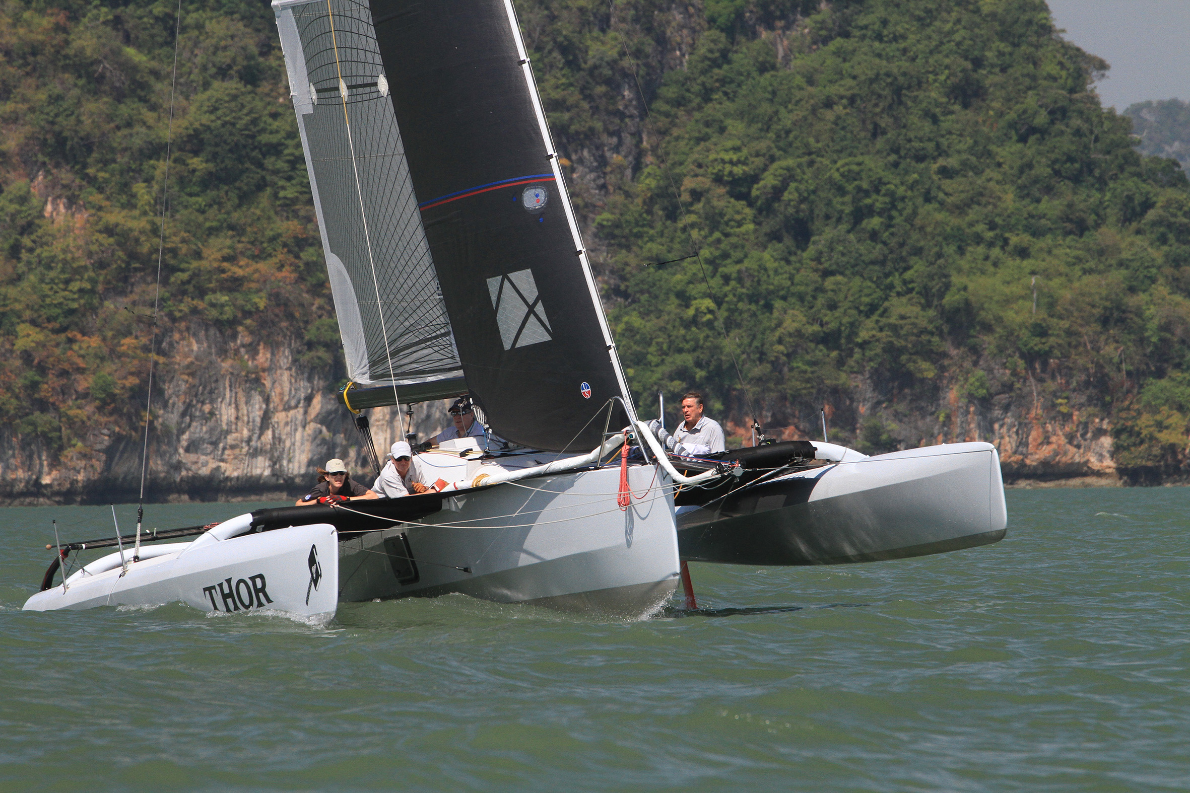Fresh breeze on first day of The Bay Regatta