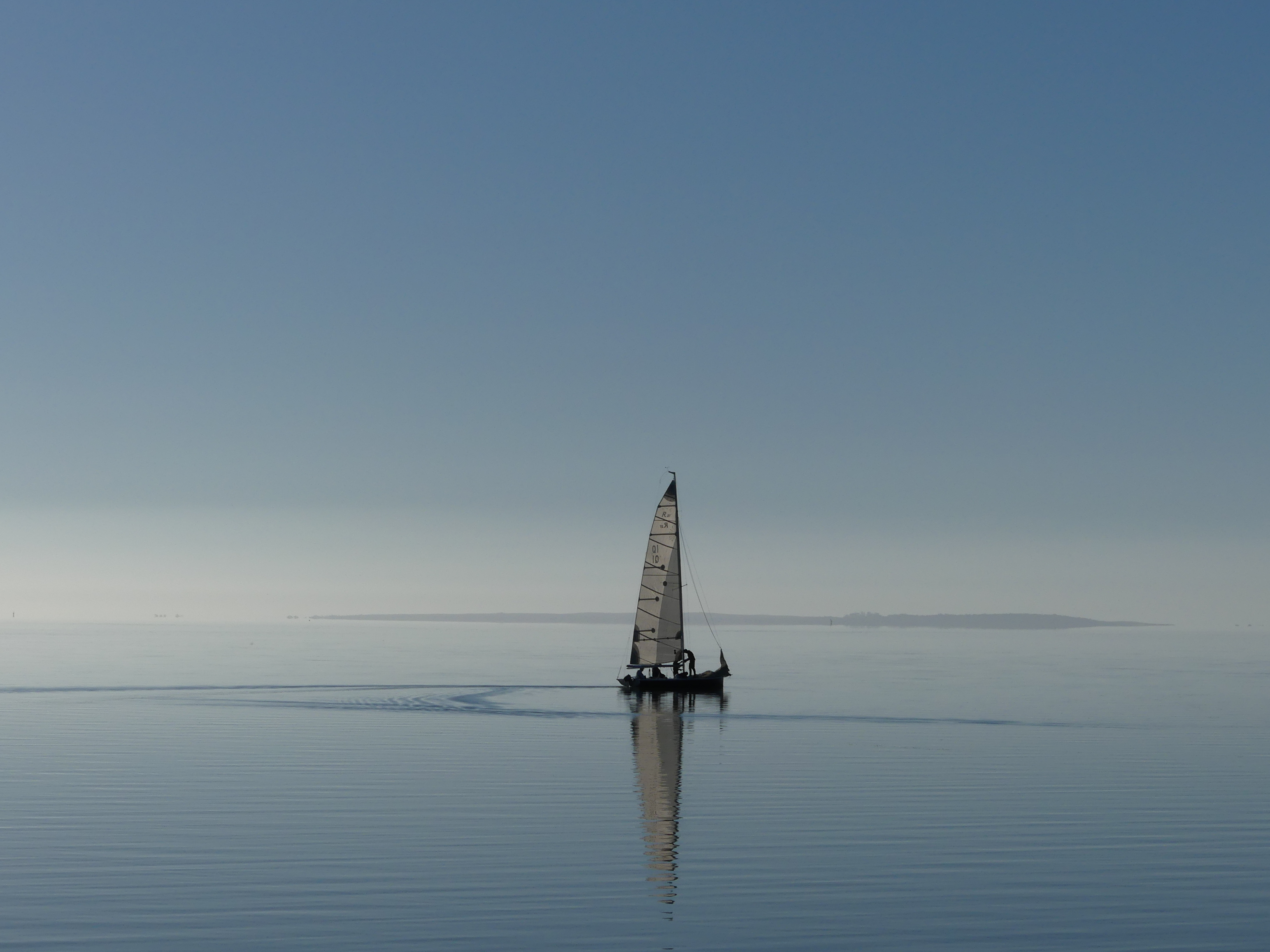 Extreme heat pushes sailors to the limit | Milang-Goolwa Freshwater Classic