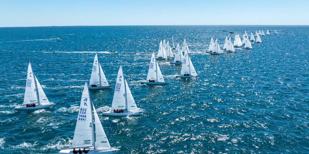 Shiftier than a bag of snakes! Frustrating conditions on Day 3 of the 2024 Etchells World Championships
